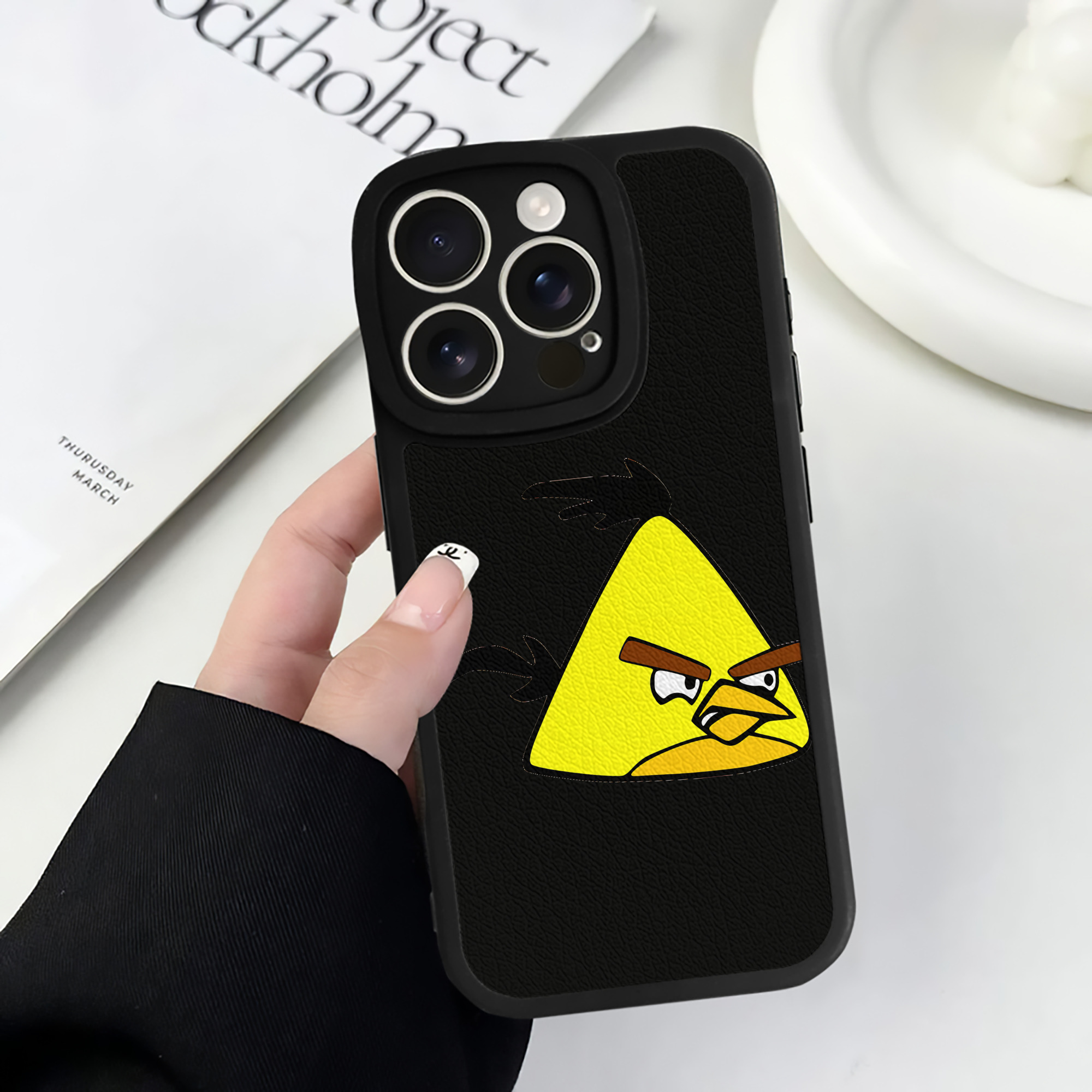 （画像用） Angry Birds アングリーバード 【iPhone 16シリーズ対応】シリコンスマホケース（レザー調） 材質：シリコン